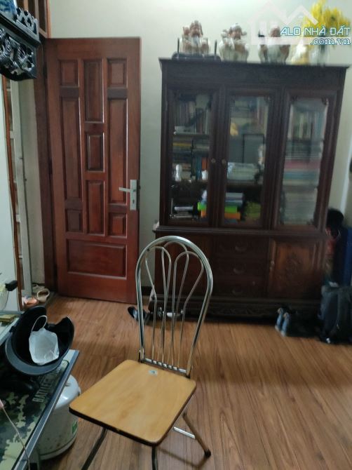 Bán gấp giá rẻ căn hộ tập thể, Giải Phóng 11m/50m, tầng1, mặt tiền 3.4m, 2.07 tỷ Hoàng Mai - 2