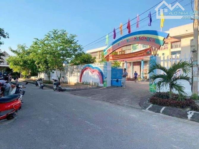 MÌNH CẦN TIỀN SANG LẠI LÔ ĐẤT THỔ VƯỜN 318m2 CÓ SỔ HỒNG - 2