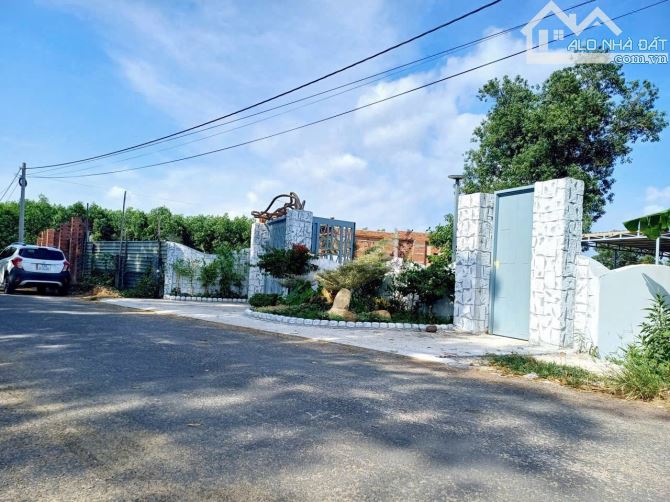Bán nhà vườn bao xinh. Xã Phước Hải - Tp Hồ Chí Minh Ngang 12 nở hậu 18 tổng 707m2 có 100m - 2