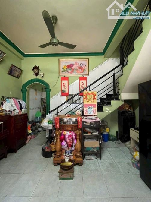 Cho thuê nhà 1T1L góc 2mặt tiền Bùi Hữu Nghĩa, P Biên Hoà. Gần Pouchen. Giá 6trieu/căn - 2