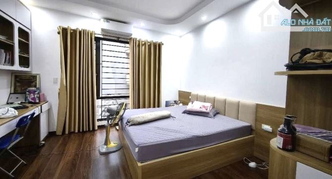 Nhà riêng gần Nguyễn Đức Cảnh 34m2, ở ngay, sổ nở hậu nhẹ- Hơn 6 tỷ - 2