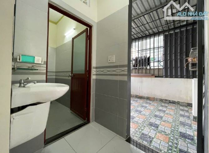 Bán Nhà Dĩ An, 67m2 x 2tầng, Ngõ rộng xe tải thông, SHR, Hơn 4 Tỷ - 2