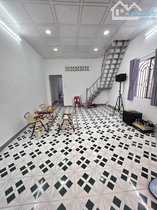 BÁN GẤP NHÀ HẺM XE HƠI LUỸ BÁN BÍCH , 82M2 , 4,8 x 17 , 2 TẦNG . GIÁ NHỈNH 8TỶ - 2