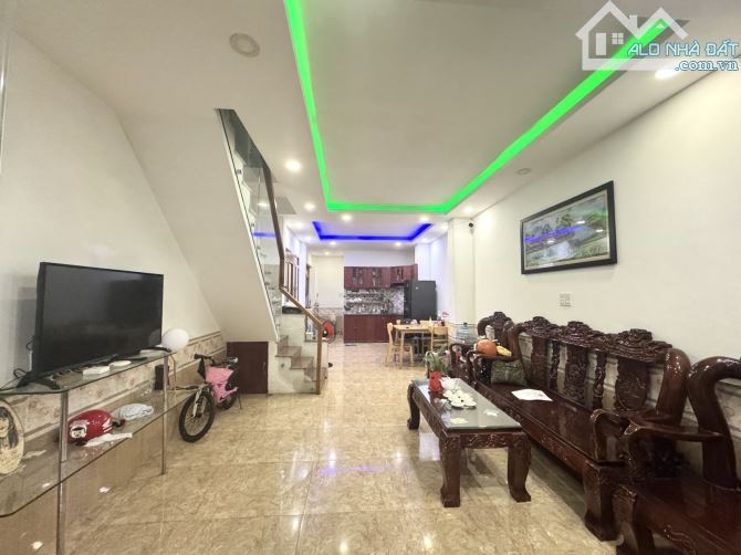 Bán Nhà 2 Tầng Hẻm Xe Hơi ĐH Kinh tế Luật Linh Xuân,DT 44m Chỉ 3 tỷ nhỏ - 2