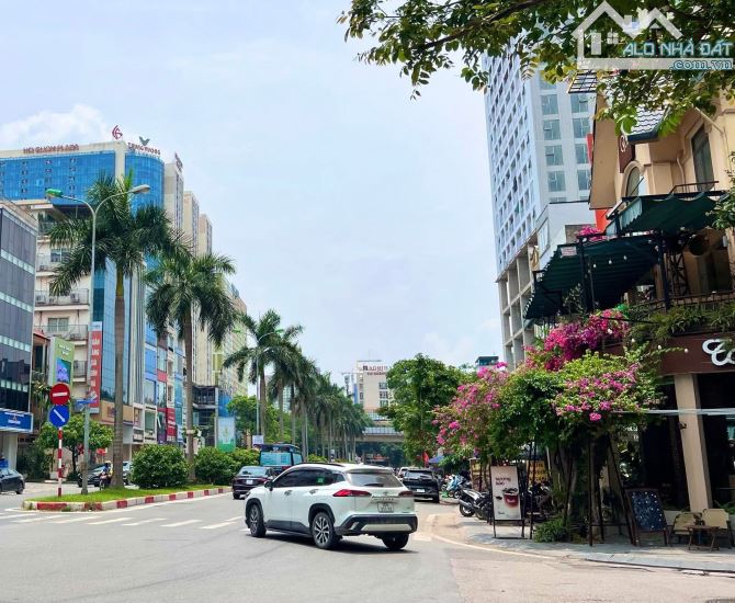 Nhà riêng Văn Quán phân lô khu đô thị 5 tầng kinh doanh 65m gara oto 17 tỷ - 2