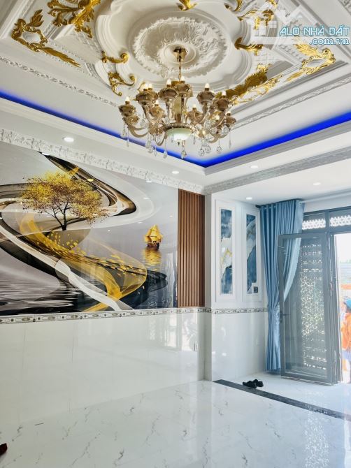NHÀ MỚI 4 TẦNG ĐẸP LUNG LINH – NGAY CHỢ ĐẦU MỐI HÓC MÔN - NGUYỄN THỊ SÓC - 5x17M 6 TỶ HƠN - 2