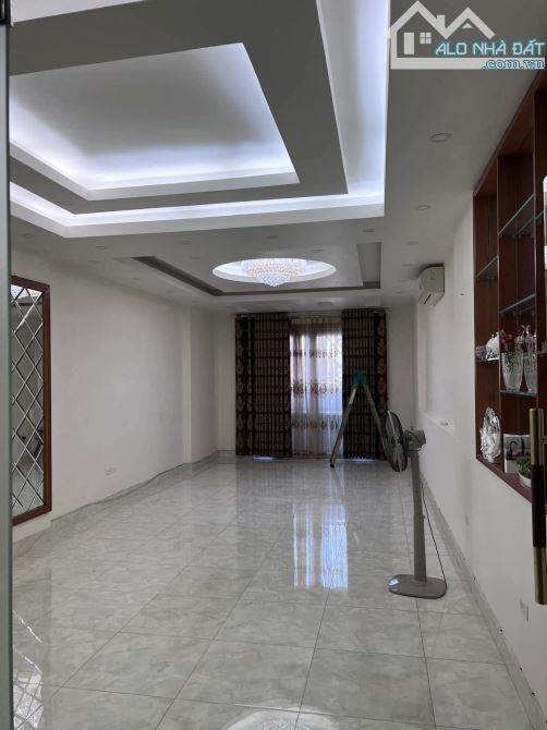 MẶT PHỐ TRUNG PHỤNG – 7 TẦNG THANG MÁY – DÒNG TIỀN 55TR/THÁNG 57m² × 7 tầng × MT 4.2m – 42 - 2