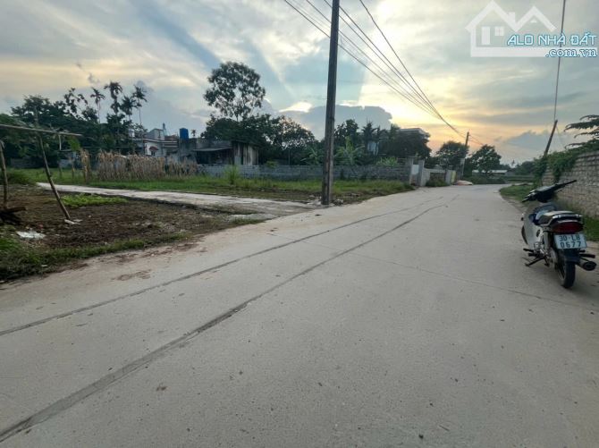Tuy Lai, Mỹ đức, HN. Đất 3 mặt thoáng ,đường 8m, kinh doanh đắc địa, giá cực tốt! - 2