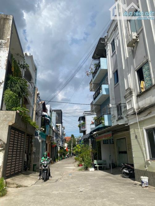 Bán đất phân lô hẻm xe hơi 7m - đường Nguyễn Văn Quá quận 12 - 4,7m x 13m - 4 tỷ 690 - 2