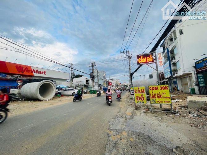 B.Á.N ĐẤT TẶNG NHÀ - NGUYỄN THỊ ĐỊNH - 105M2 - 2