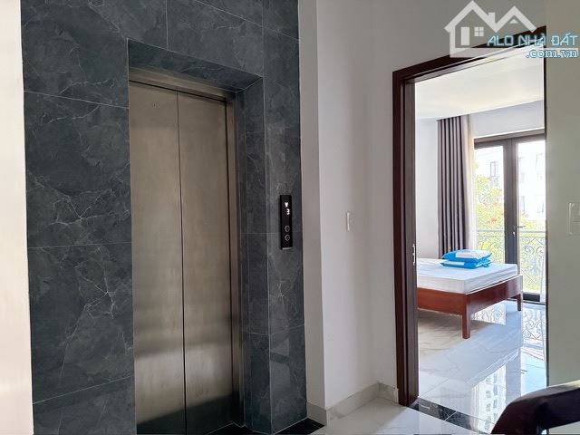 Biệt thự song lập Manor Crown trung tâm thành phố Huế - 2
