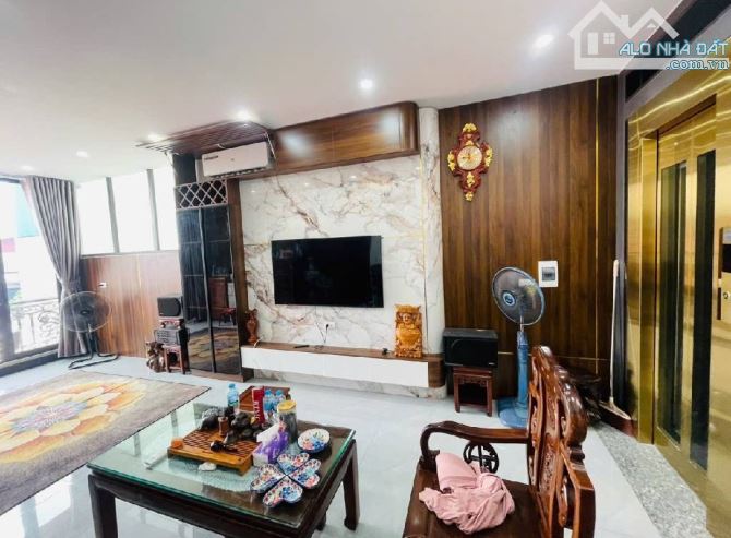 BÁN NHÀ PHÂN LÔ Ô TÔ TRÁNH LẠC LONG QUÂN - 35M2 - 7 TẦNG THANG MÁY - 3.5M MT - NHỈNH 13 TỶ - 2