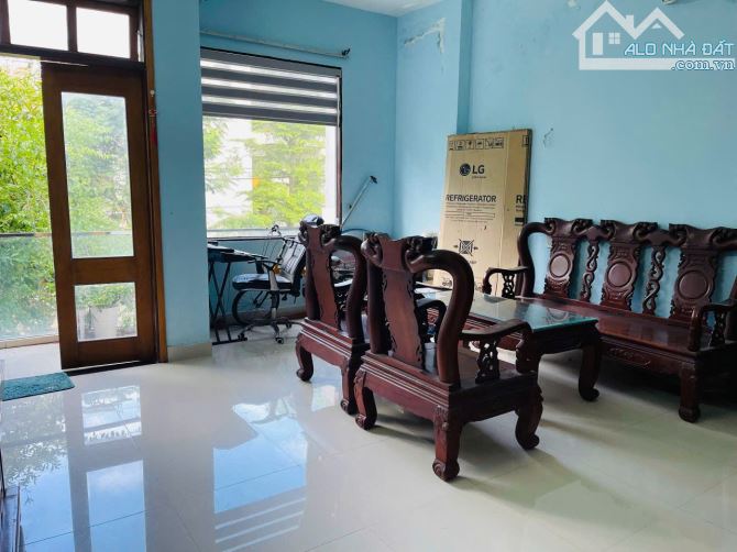 NHÀ MẶT TIỀN TRỊNH LỖI - 95M2 - 2 TẦNG - GẦN SÔNG, NHÀ KIÊN CỐ - KHU NAM VIỆT Á - 11 TỶ - 2