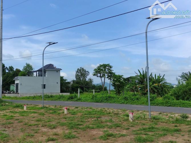 👉SẴN 7 LÔ FO GẦN BIỆT THỰ TÂY HỒNG SÁT QL55 XÃ ĐẤT ĐỎ - TP HCM.VỊ TRÍ ĐẮC ĐỊA NHIỀU TIỀM - 2