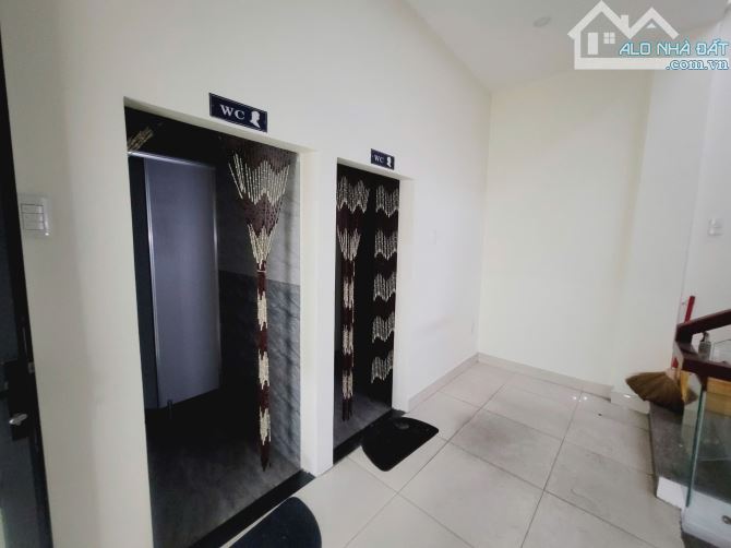 THÀNH -7M NGANG CHO THUÊ - 700m - có TẦNG CÓ HẦM XE - 2
