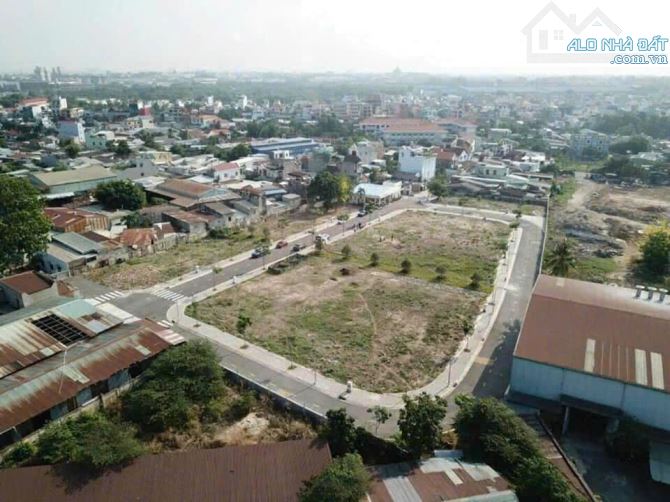 Sở hữu lô đất ngay cạnh nút giao thông lớn thứ 2 TP HCM, cạnh TTTM BigC, nhà ga Metro số 1 - 2