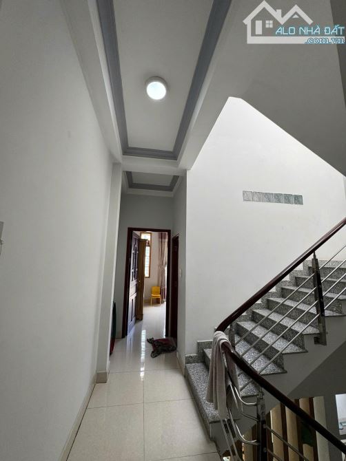CHDV 18P TN 80 triệu/th. HXH 102 Lê Văn Thọ 5mx20m, 1 Trệt 4 Lầu ST - 2