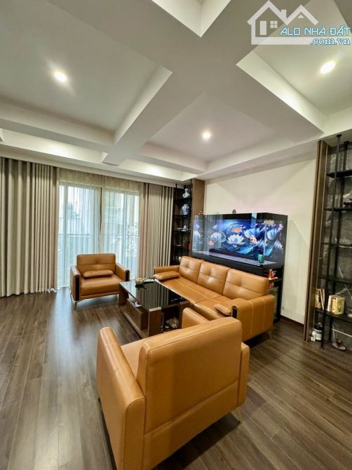 Siêu hiếm! Mặt phố Cát Linh, 7T thang máy, vỉa hè, KD, ở kết hợp cho thuê 30tr/th, full NT - 2