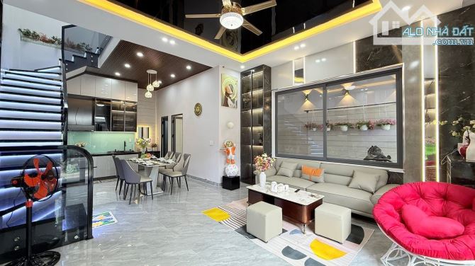 Nhà kiệt Bàu Hạc thông ra Hùng Vương Gần Big C - Full Nội Thất - 2