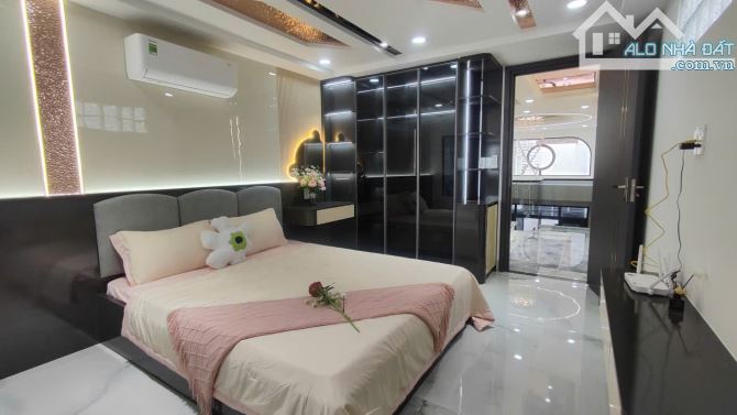 NHÀ ĐẸP MỚI XÂY, 3 tầng, Lê Hoàng Phái, Phường 17, GV,  ngã tư nguyễn văn lượng, 7.950TỶ - 2