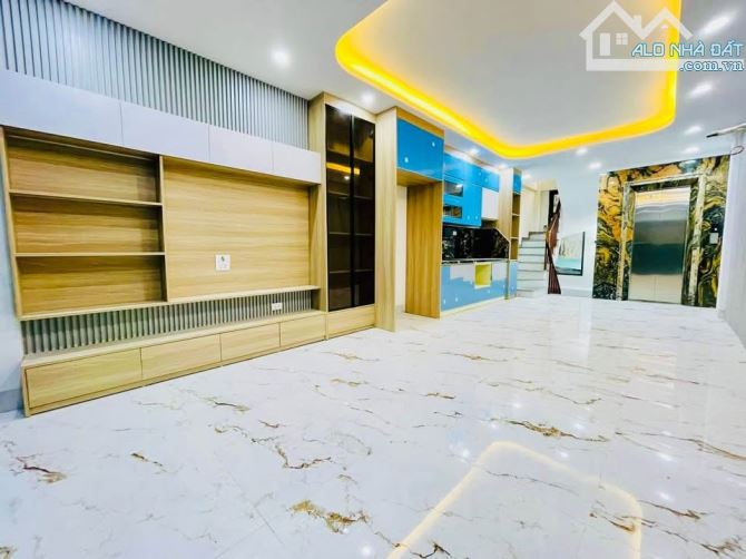 Bán nhà Phân lô - Ngay ngã tư sở – ô tô đỗ cửa - thang máy – trung tâm Thanh Xuân - 2