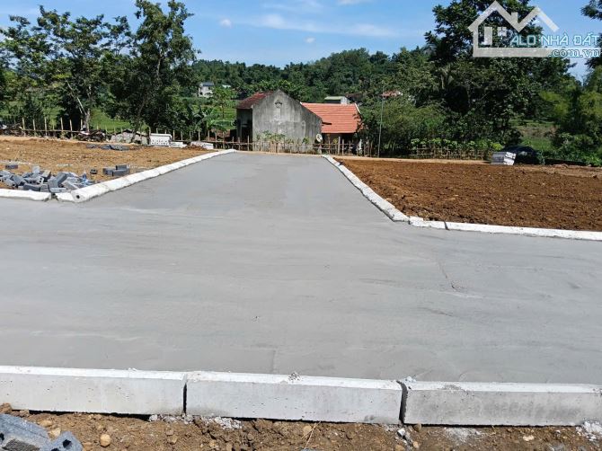 ĐẤT VEN ĐƯỜNG HỒ CHÍ MINH- CẠNH KHU CÔNG NGHIỆP LỚN - 2