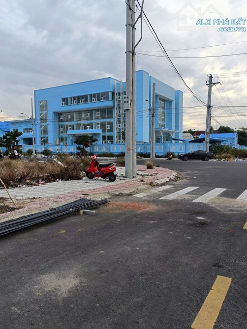 Bán lô đất đường 16m, đường thông  khu TĐC Ngọc Hiệp, phường Tây Nha Trang. - Diện tích: 9 - 2