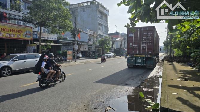 Bán nhà 5 Tầng,đường nhựa 26M thông tứ tung,thu nhập 500TR/năm,giá đầu tư - 2