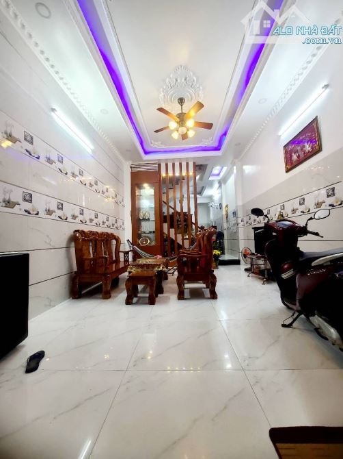 🆘🆘🆘NHỈNH 6 TỶ  xíu Xíu —-- 78M2 - NGANG 4 DÀI 19.5 - 4TẦNG - HẺM XE TẢI 6M - ĐƯỜNG SỐ - 2