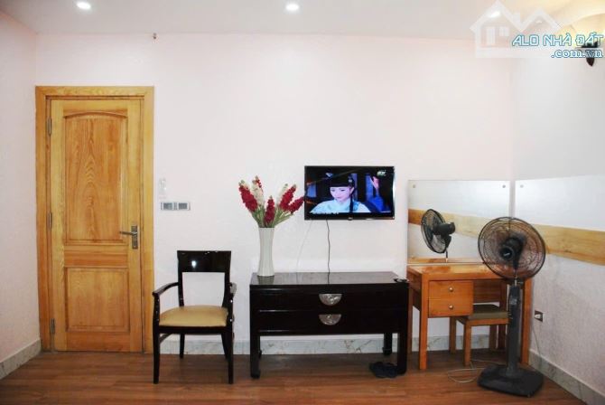 Bán khách sạn mặt phố khu vực Hàng Bông, 115m2, 8 tầng thang máy, mặt tiền 4m, 70.5 tỷ - 2