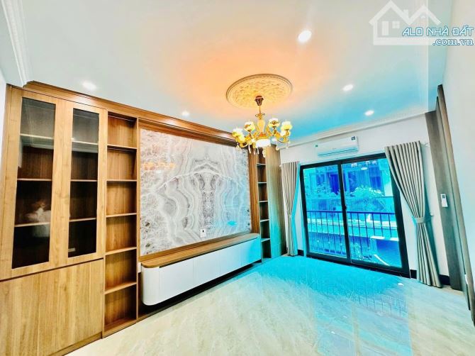 Bán nhà phân lô Cổ Nhuế ở ngay 35m 6 tầng thang máy, lô góc , nở hậu nội thất đẹp 7 tỉ x - 2