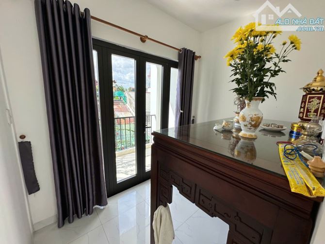 Bán nhà 2 mặt tiền khu Vĩnh Điềm Trung - Oto vô tận nhà - 2