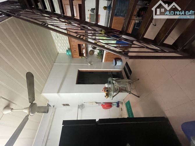 BÁN NHÀ HIỆP THÀNH 13 QUẬN 12 SÁT CHỢ, DT 60M²(4× 16), 2TẦNG BTCT, GIÁ SIÊU RẺ - 2