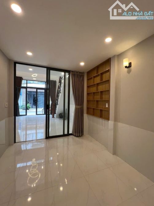 Măt tiền đường số gần chợ Tân Mỹ Q7, 5x10m, 2 tầng, giá 12.8 tỷ - 2
