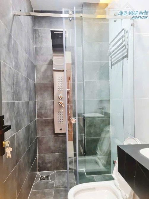 🏡 NHÀ 3 Lầu,mới keng vô ở liền,60m2,ngay Nguyễn Sơn- chỉ 5.3tỷ (TL chủ nhà). - 2