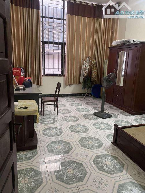 Siêu Phẩm! Nhà phân lô cán bộ Ô tô ở Hà Đông 43m2, MT4,5m chỉ với 12ty - 2