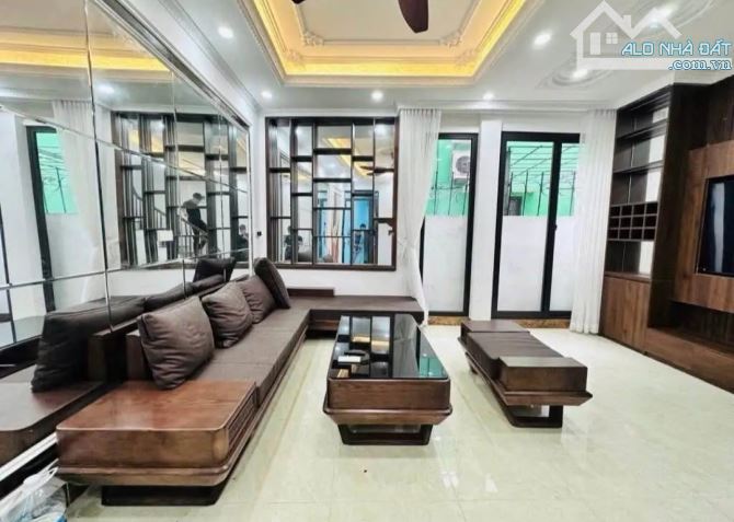 SIÊU HIẾM: NHỈNH 200TR/M, Ô TÔ ĐỖ CỬA, NHÀ 5 TẦNG, THANG MÁY, SỔ ĐỎ 65M NGÕ THÔNG PHỐ TRƯƠ - 2