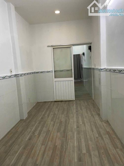 Bán nhà hẻm Huỳnh Tấn Phát P Tân Thuận Tây Quận 7. 30m2 - 2