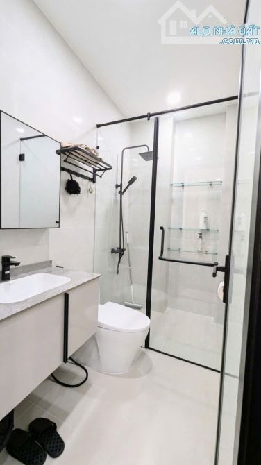 Nhà Hẻm 3.5M Cách 10M Ra Mặt Tiền Nguyễn Duy Dương P.4 DT 31.5M2 (3.15X10) Giá 6T9 Còn TL - 2