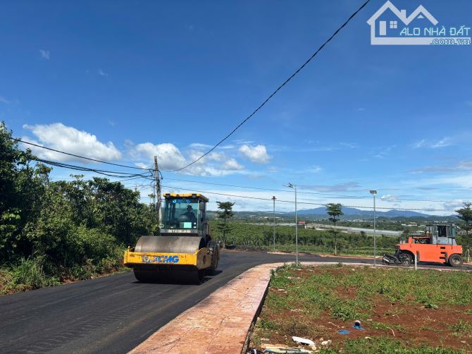 Lâm Đồng lô đất ngang 6m, sâu 28m. Đường nhựa trước đất 6m, sẵn sổ có thổ cư giá bán triệu - 2