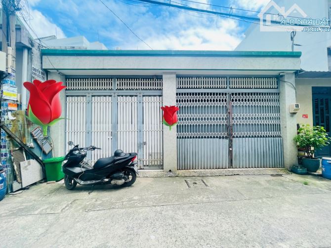 Cần Bán nhà 🏘 C4 Lê Văn Khương - Quận 12.  ⛔130m2 - ngang 8m có thể tách 2 lô xây mới bán - 2