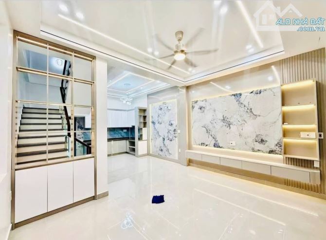 Bán căn nhà xây mới tinh tại Phương Lưu, Đông Khê, Ngô Quyền. 43m², 4 tầng, giá 3,39 tỷ. - 2