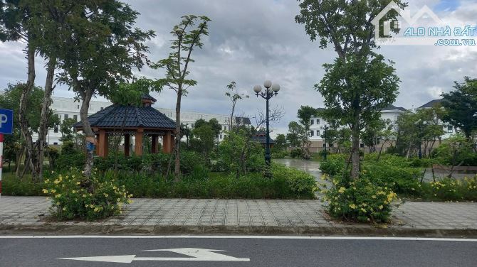 Đất dãy 2 Lý Thường Kiệt đối diện công viên trung tâm TP. Đồng hới giá cực rẻ - 2