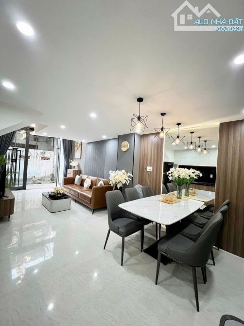 🎉🎉🔥BÁN NHÀ 2 TẦNG TRUNG TÂM ĐÀ NẴNG – VỊ TRÍ VÀNG, TIỆN ÍCH ĐỈNH, FULL NỘI THẤT - 2