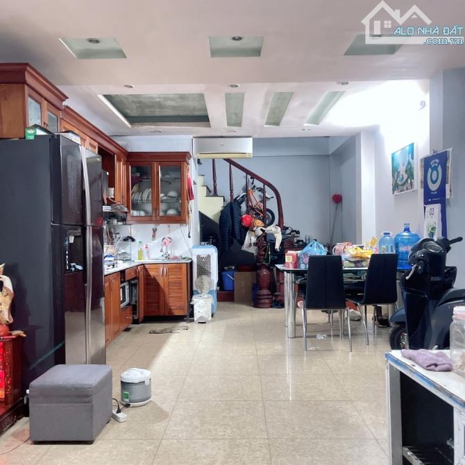 VỊ TRÍ, THÔNG SỐ ĐẸP - Ô TÔ THÔNG - CHỈ CÁCH 1 NHÀ RA MẶT PHỐ - ĐỨC GIANG LONG BIÊN - 2