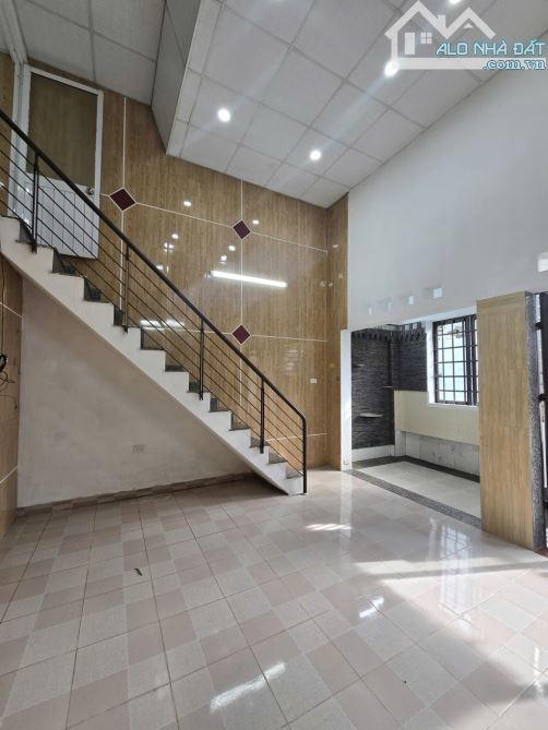 🎉🎉🎉🎉Nhà gác lửng đúc dọn vào ở ngay , đầy đủ công năng 2pn,wc, phòng khách, bếp ,... - 2