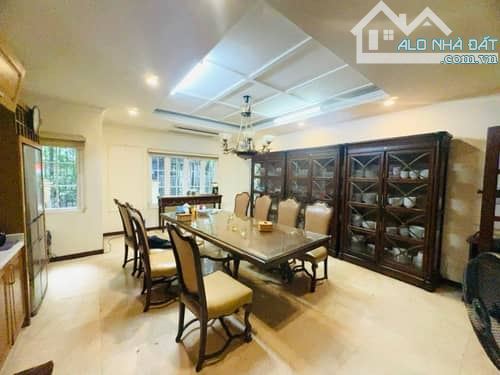 BIỆT THỰ LÔ GÓC KHU ĐÔ THỊ MỚI CẦU GIẤY - 2