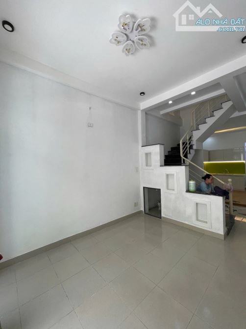 🏡 NHÀ 2 TẦNG KIÊN CỐ TRẦN CAO VÂN – GẦN TRƯỜNG LÊ THỊ HỒNG GẤM - 2
