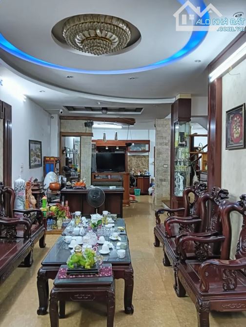 BÁN BIỆT THỰ PHÙNG KHIOANG - NAM TỪ LIÊM– 132M2 – VỈA HÈ RỘNG – Ô TÔ TRÁNH – GIÁ 32.5TỶ