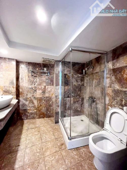 🏨 SIÊU PHẨM - BÁN KHÁCH SẠN MP Q.HAI BÀ TRƯNG - NỞ HẬU - 120M2 - 12T - DT 10TỶ/NĂM - 82TỶ - 2